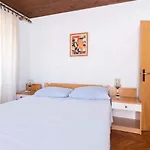One-bedroom In I * Kukljica