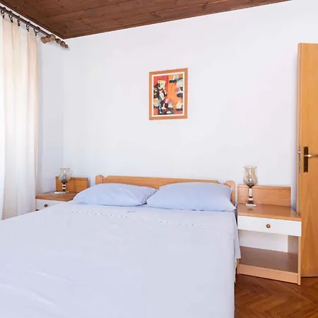 One-bedroom In I * Kukljica