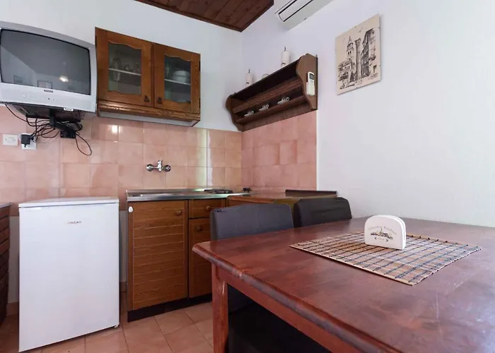 One-bedroom In I * Kukljica