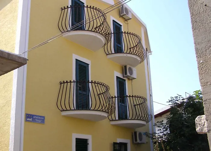 One-bedroom In I